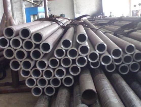 現貨銷(xiāo)售聊城無(wú)縫鋼管